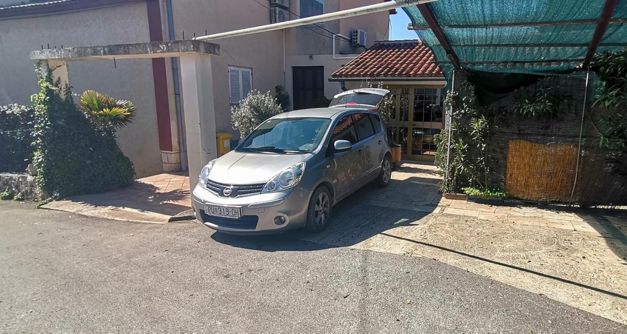 Apartments And Room Pergola Rovinj Exteriér fotografie